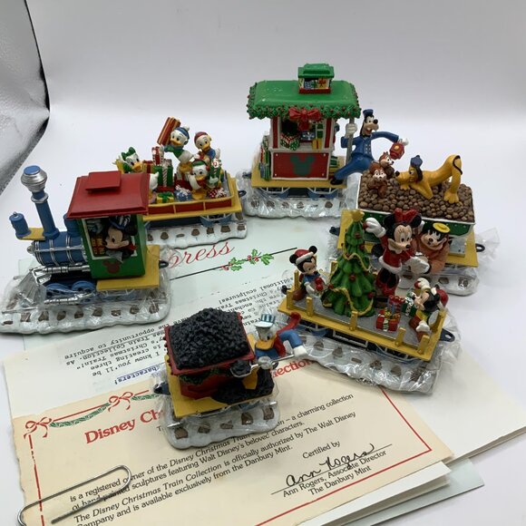 Danbury Mint Disney Vintage Mickey's Express Christmas Train Set - Picture 9 of 9